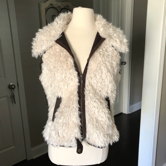 Cripple Creek Cream & Brown Vest - Picture 2 of 14